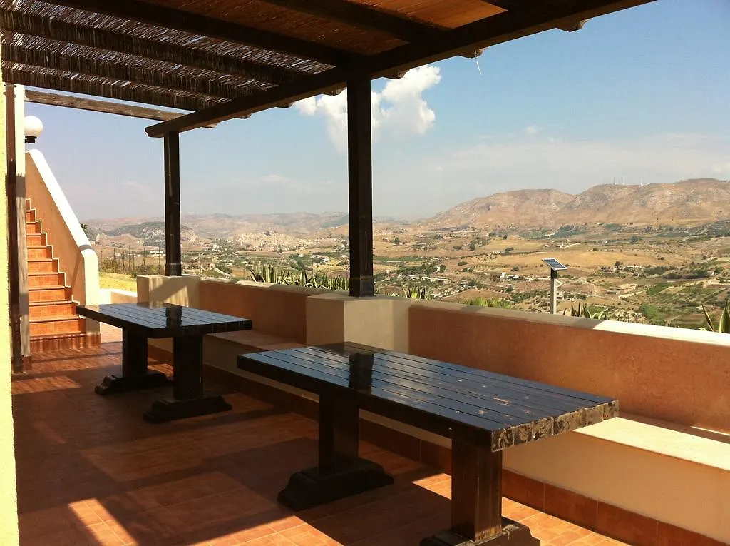 ריאלמונטה Villetta Pergole
